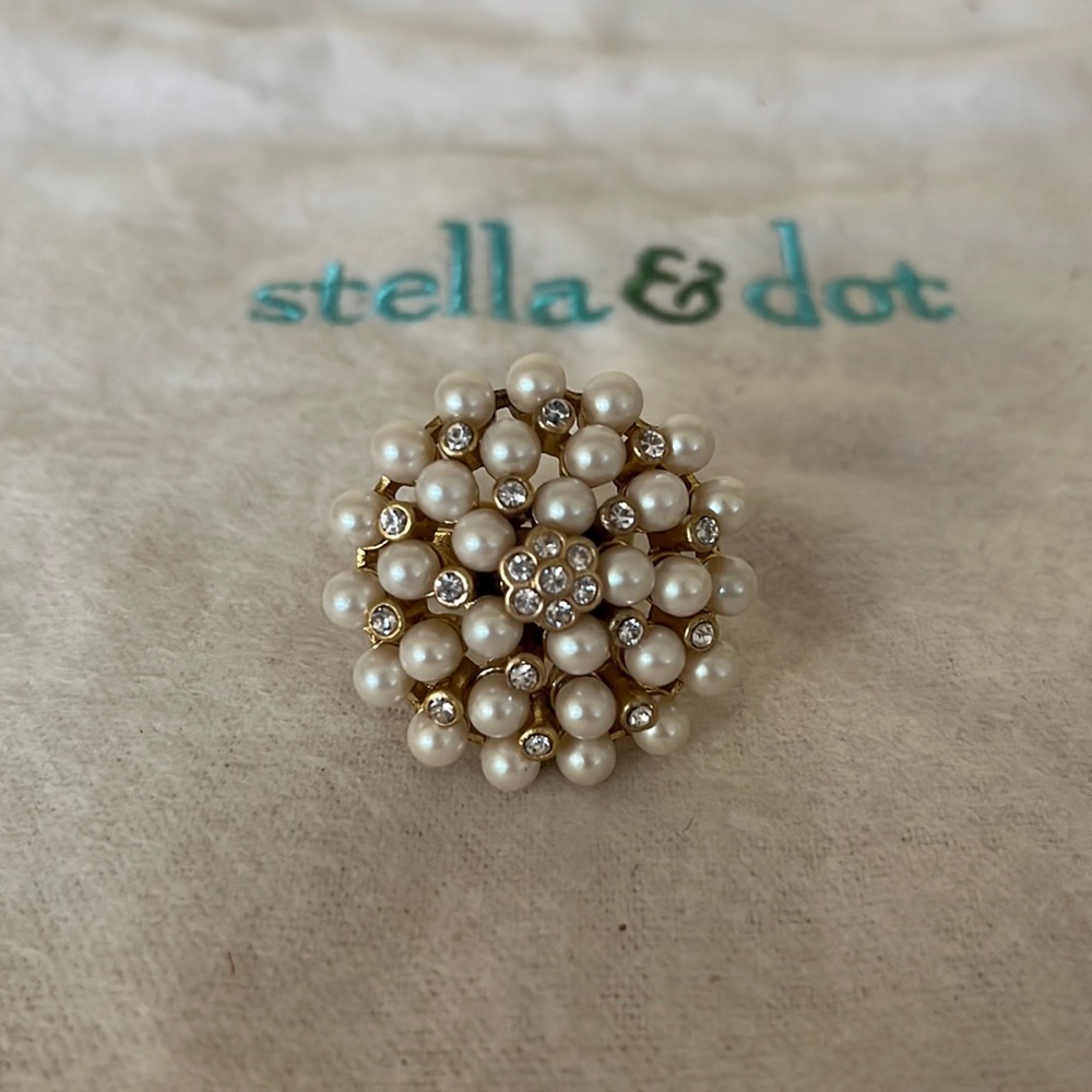 Stella & Dot ring. Adjustable.